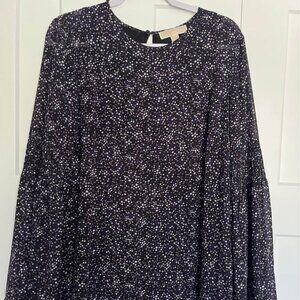 Michael Kors size large star pattern blouse. Excellent condition.